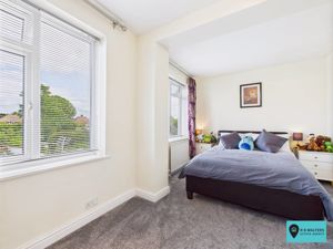 Bedroom- click for photo gallery